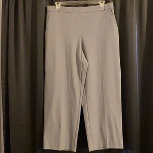 Croft and barrow stretch straight leg Capri pants